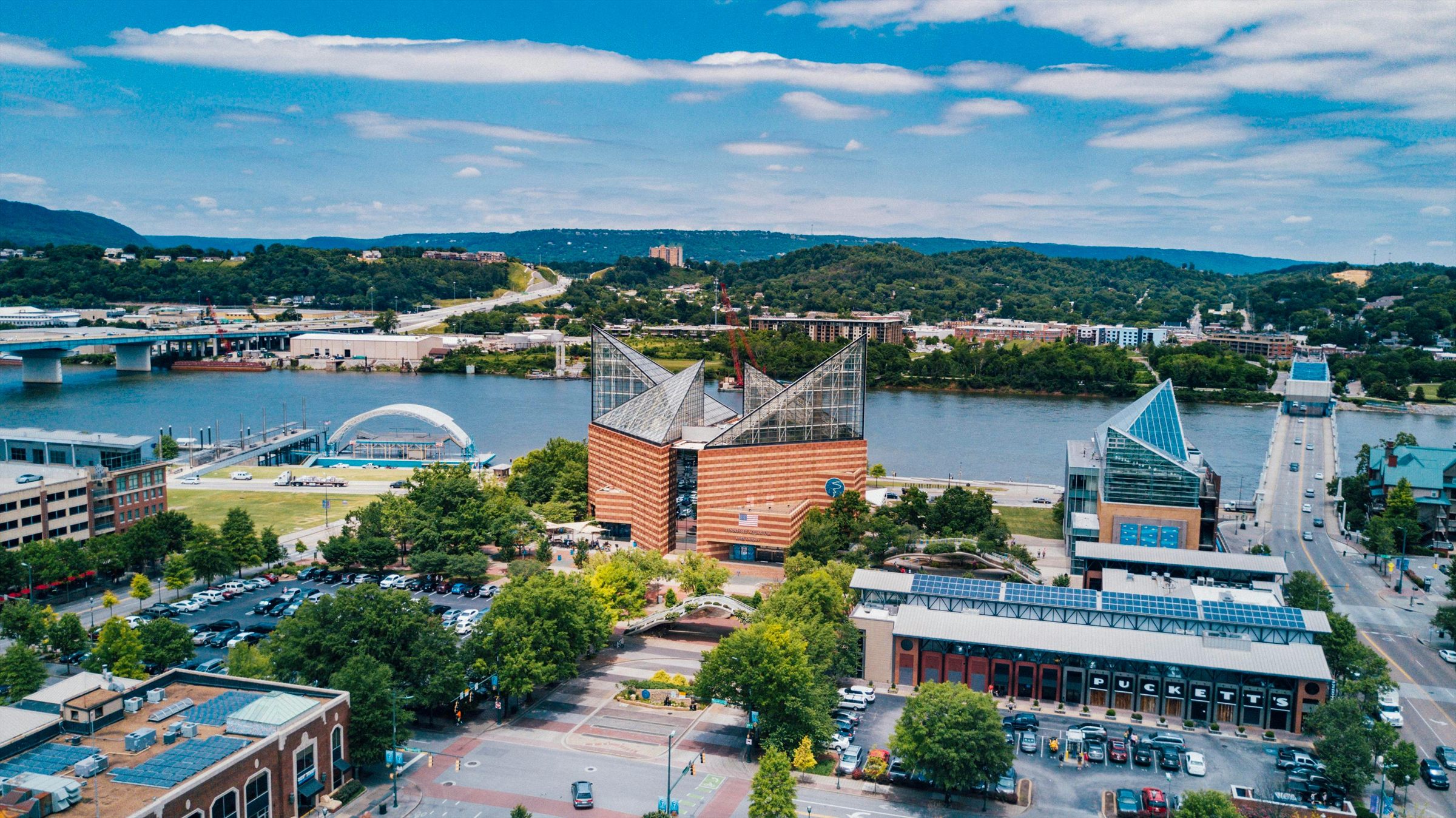 Ross&rsquo;s Landing and the downtown riverfront
